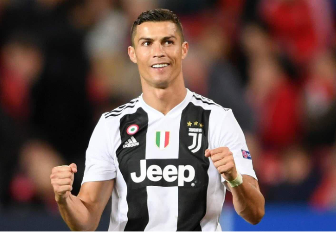 意甲出场数最多的亚洲球员11人阵容：长友佑都、中田英寿领衔（意甲亚洲球员出场最多的11人阵容：长友佑都、中田英寿领衔）