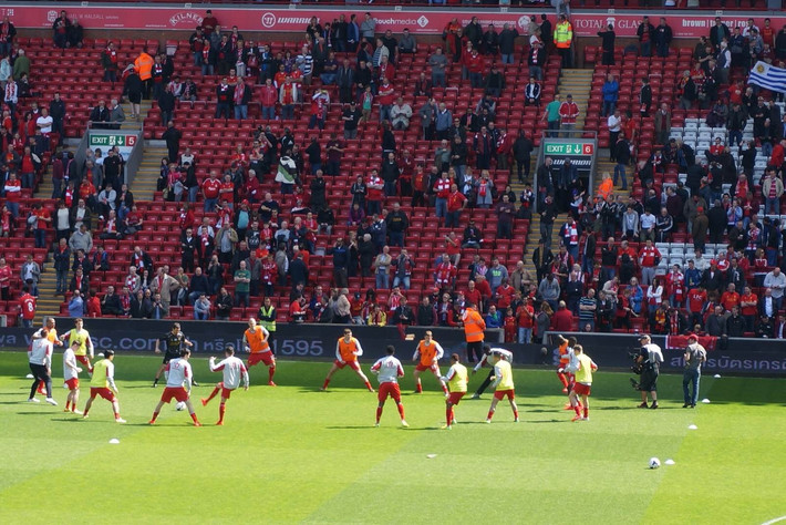 马卡：C罗将合伙在马德里开办夜总会，合伙人是夜场大亨（马卡：C罗将与夜场大亨联手在马德里开设夜店）