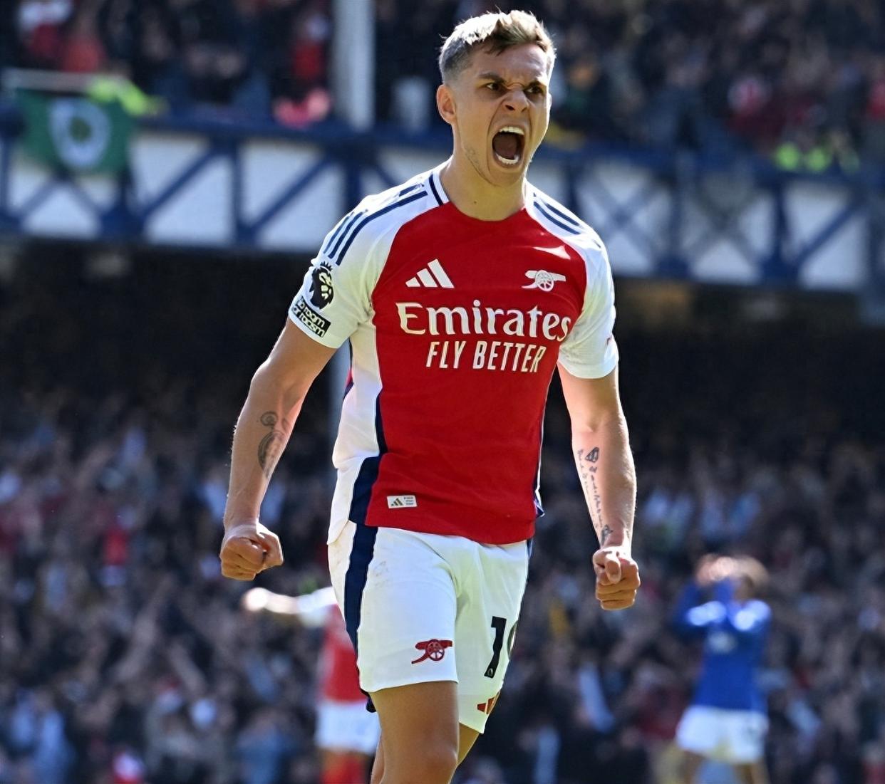 澳超前瞻：奥克兰FC中卫火线复出，喷气机联赛颓势难止（澳超前瞻：奥克兰FC后防核心及时归队，喷气机难扭颓势）