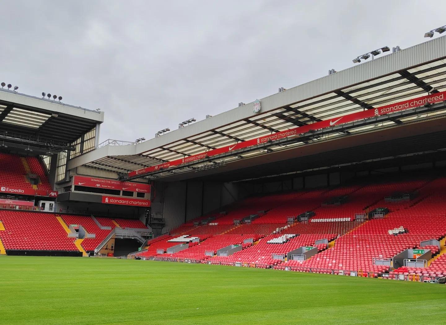 阿森纳0-1热刺，萨尔超远吊射制胜，哲凯赖什首秀，里沙利松失良机（热刺1-0阿森纳：萨尔中场吊射制胜，哲凯赖什上演首秀，里沙利松浪费良机）