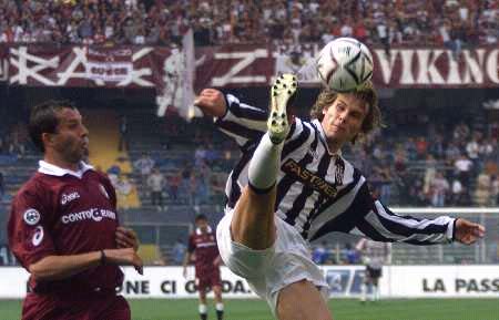 阿尔代尔：当年罗马队内托蒂射门最强；卡萨诺对谁都不尊重（阿尔代尔：昔日罗马托蒂射门最犀利；卡萨诺对任何人都缺乏尊重）