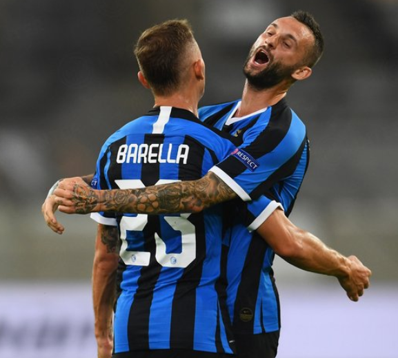 懂球帝中超MVP｜萨里奇：我会竭尽所能回馈球迷（萨里奇当选懂球帝中超MVP：将全力回馈球迷）