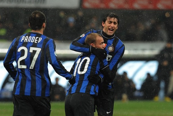 比利亚：西班牙前国脚奎尼是西班牙足球历史上最伟大的射手（比利亚盛赞奎尼：西班牙足球史上最伟大射手）