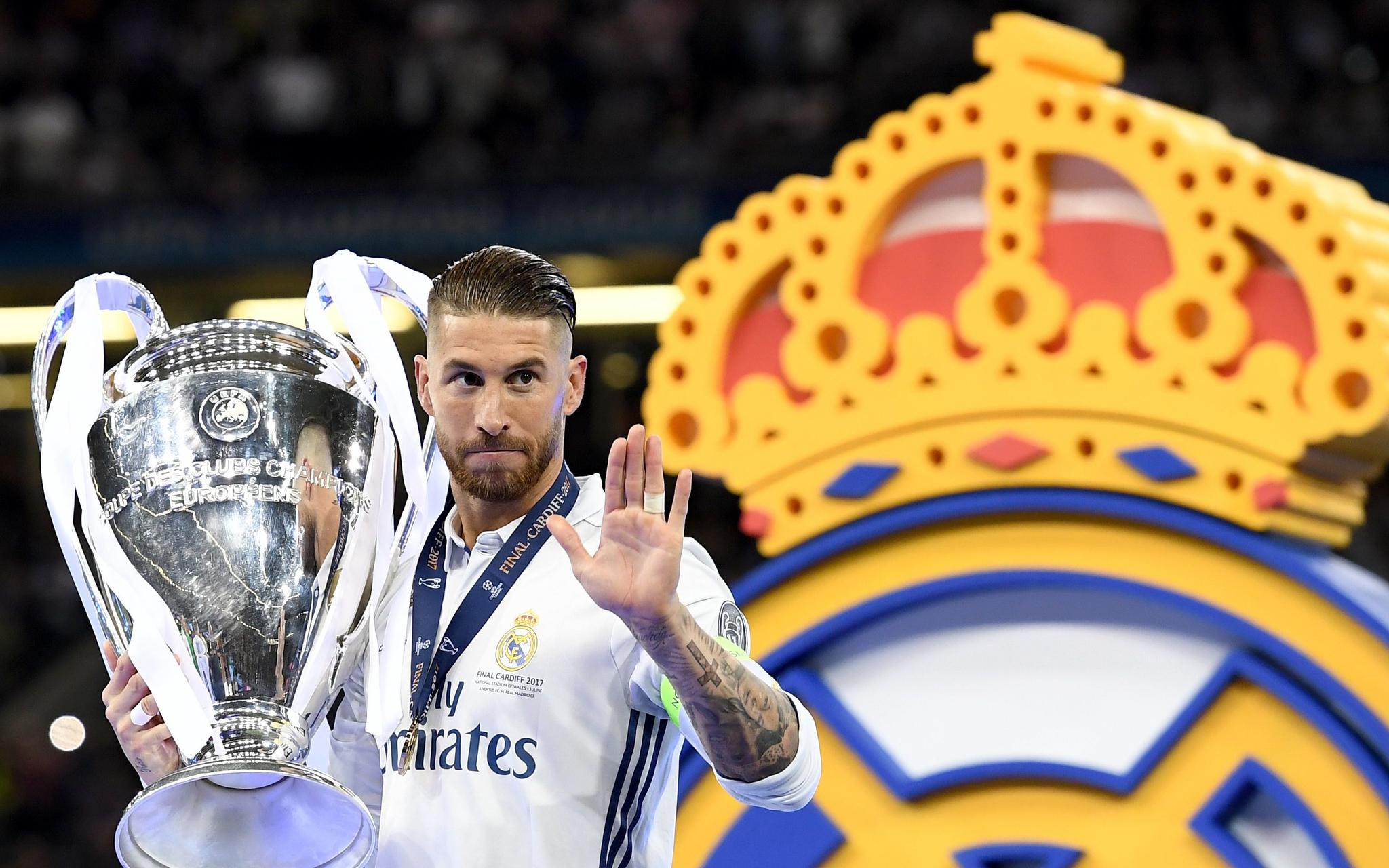 选择在伯纳乌领德国骑士十字勋章，克罗斯：皇马一直是我的家（克罗斯在伯纳乌获颁德国骑士十字勋章：皇马永远是我的家）