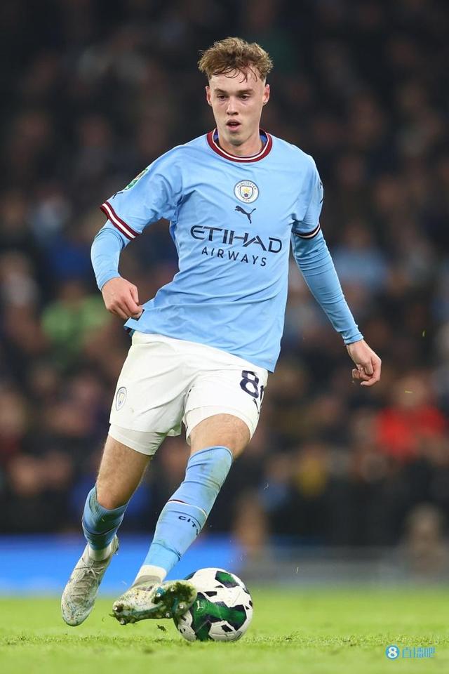 欧冠联赛阶段第5轮 利物浦 1-4 PSV埃因霍温（欧冠第5轮：利物浦1-4不敌PSV埃因霍温）