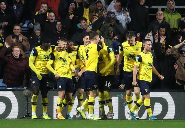 拜仁再度横扫对手，领先德甲积分榜（拜仁再次狂胜，继续领跑德甲积分榜）