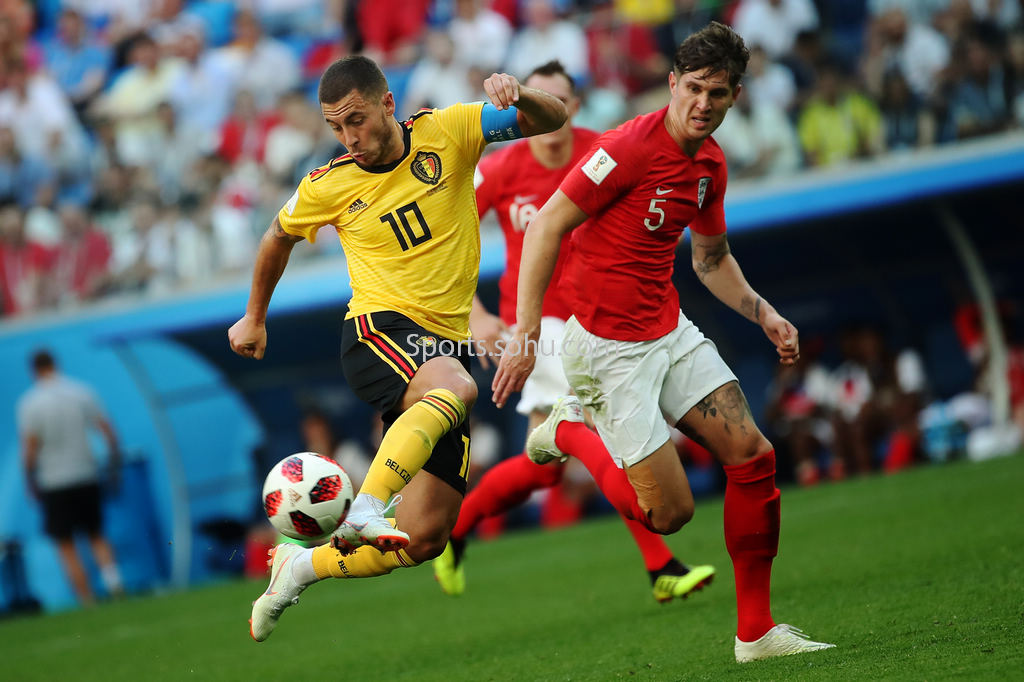 球迷：这队就是来收人头的（球迷吐槽：这队就是来刷数据的）