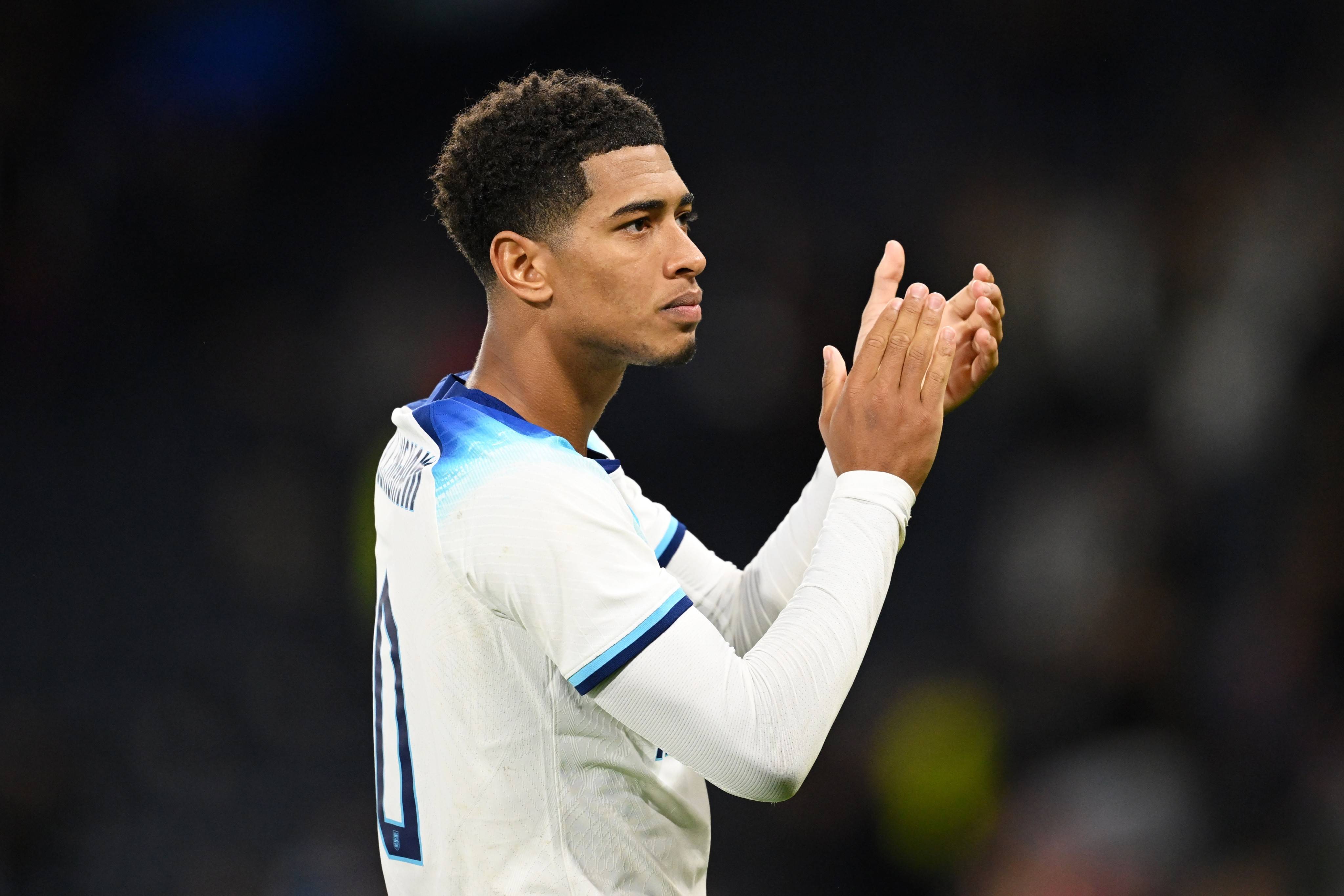 半场战报：莱切0-0比萨（半场战况：莱切与比萨互交白卷）