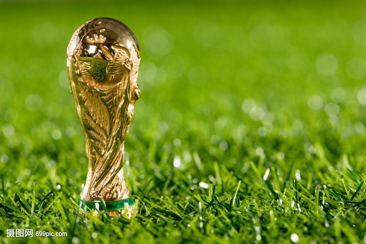 莫德里奇：我从小就是米兰球迷；希望意大利能晋级世界杯（莫德里奇：自幼支持米兰，盼意大利晋级世界杯）