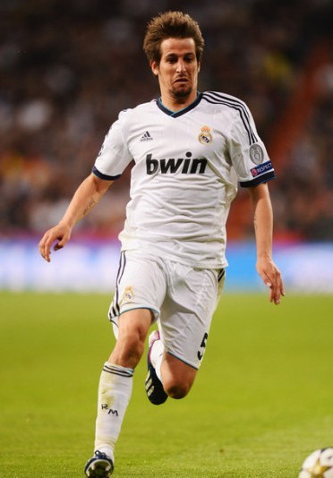 斯基拉：尤文将给伊尔迪兹500-550万年薪，加与欧冠挂钩奖金（斯基拉：尤文拟向伊尔迪兹提供500-550万年薪，附欧冠表现奖金）