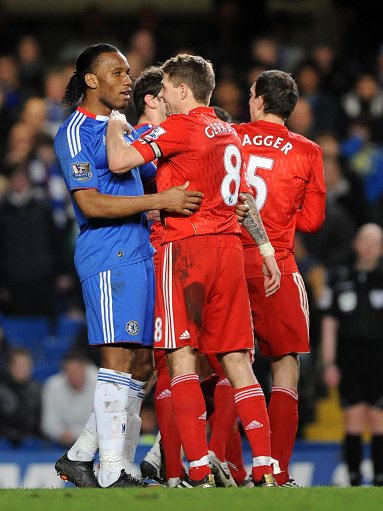 状态出色！唐斯全场投篮23中13，暴砍35分18篮板豪华两双（唐斯手感火热，23投13中砍下35分18篮板，豪取大号两双）