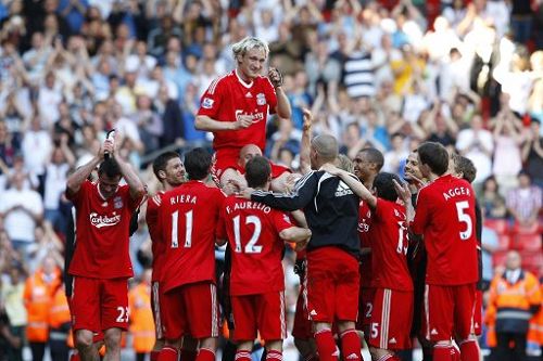 足球Chant大搜集：永远高歌的球迷，他们在唱着什么？（足球助威歌大盘点：看台上歌声不息，球迷都唱些什么？）