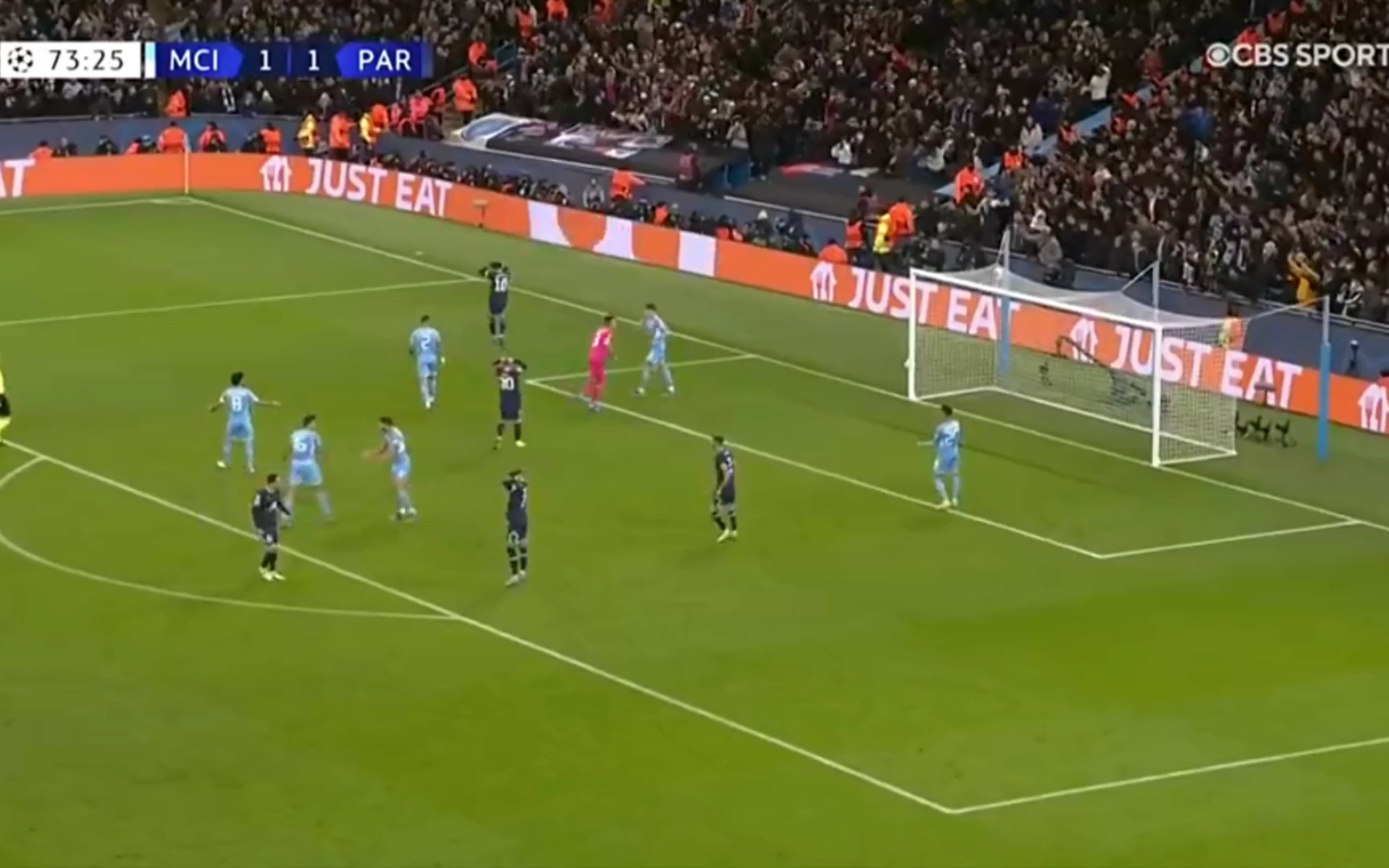 连续定位球丢球，拜仁本赛季首次两球落后