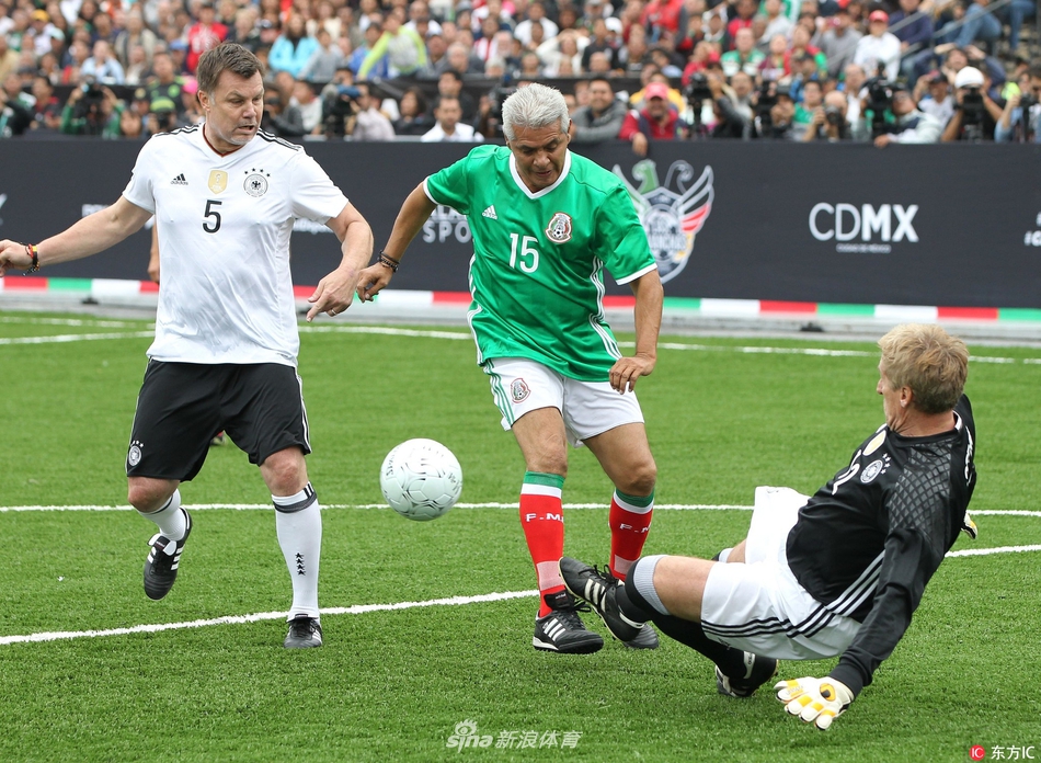 意甲战报：佛罗伦萨遭逆转1-3不敌萨索洛，连续14轮不胜（意甲快讯：佛罗伦萨被萨索洛3-1逆转，已14轮未尝胜绩）